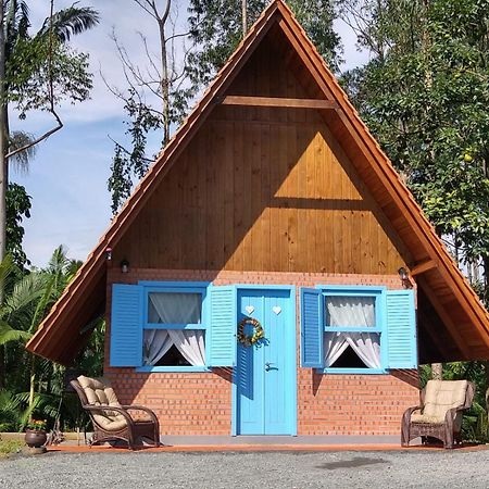 Chale Bienen Garten ポメロデ エクステリア 写真